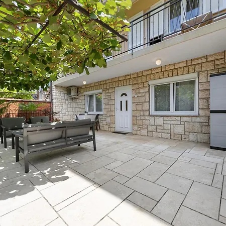 Nicole Apartamento