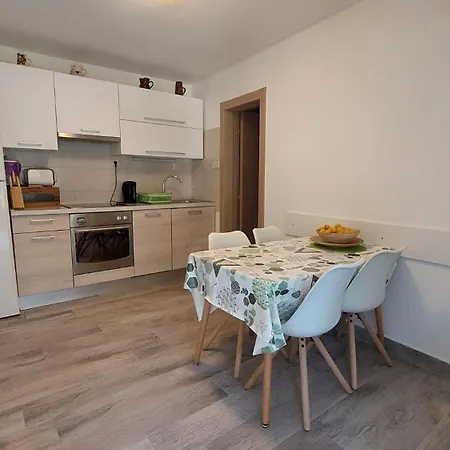 Apartamento Nicole Pula